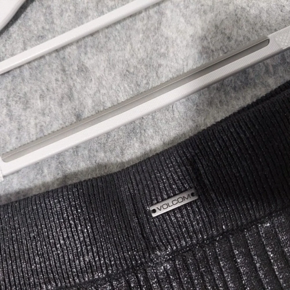 Volcom pencil skirt